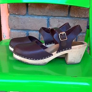 Lotta of Stockholm clogs